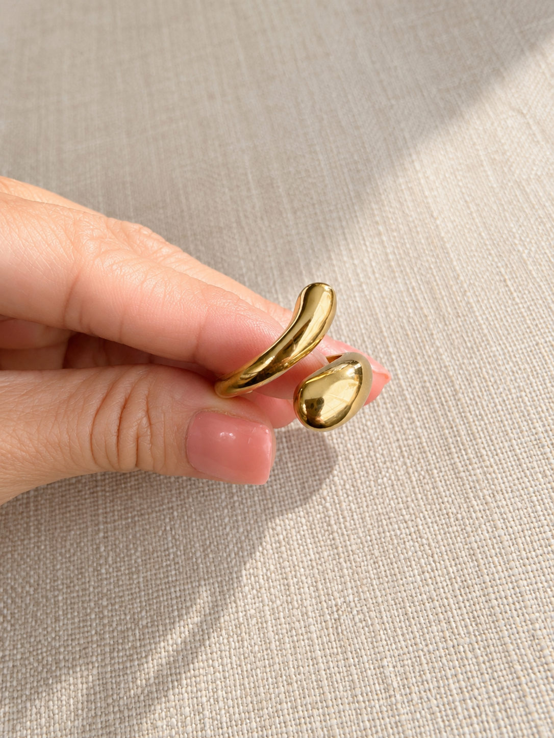 Luna Adjustable Ring