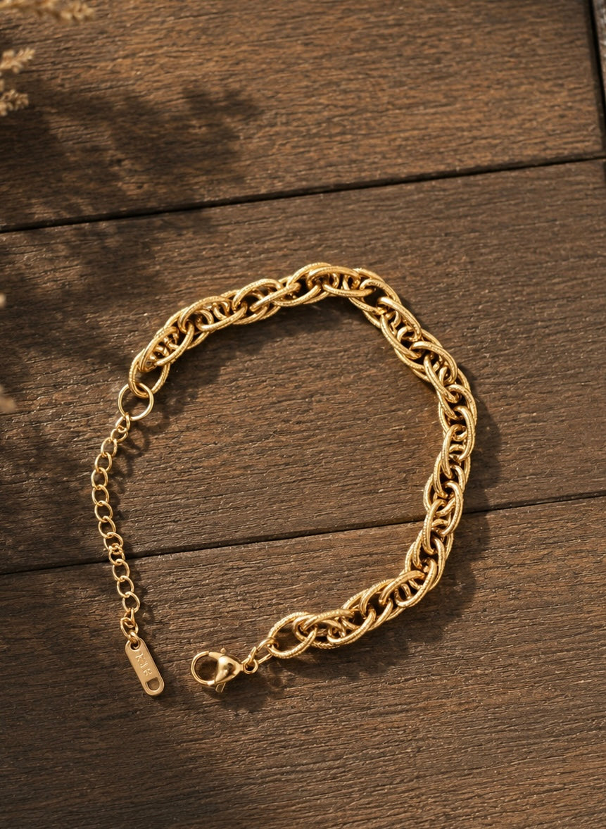 Aurelia Luxe Chain Bracelet