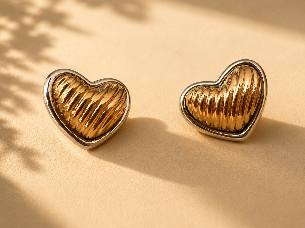 ✨ Amora Heart Earrings