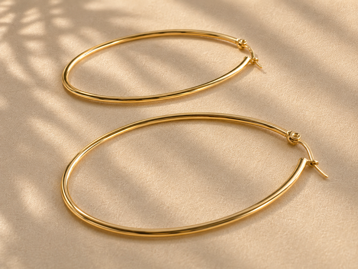 Aurelia Oval Hoop Earrings