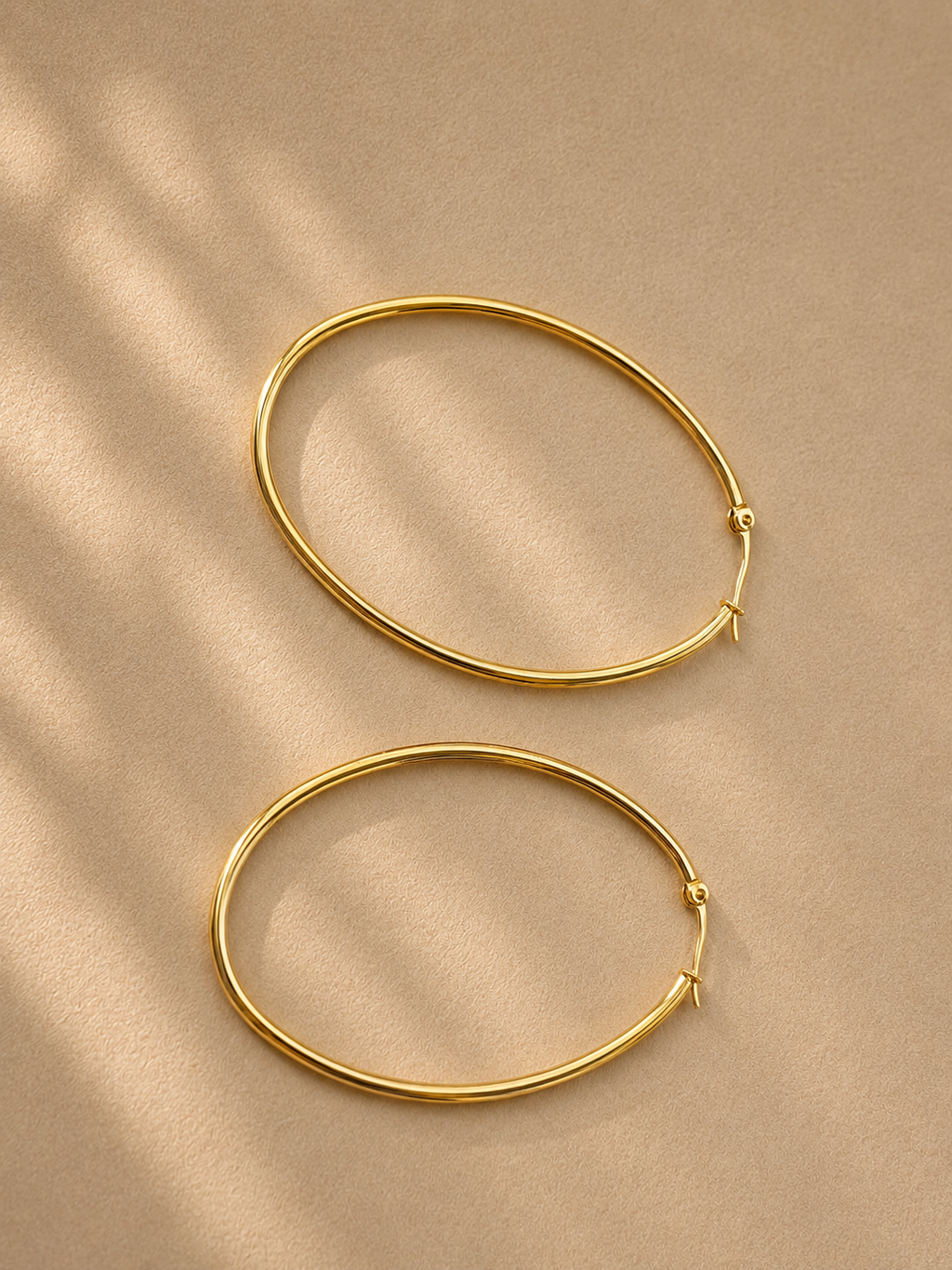 Aurelia Oval Hoop Earrings