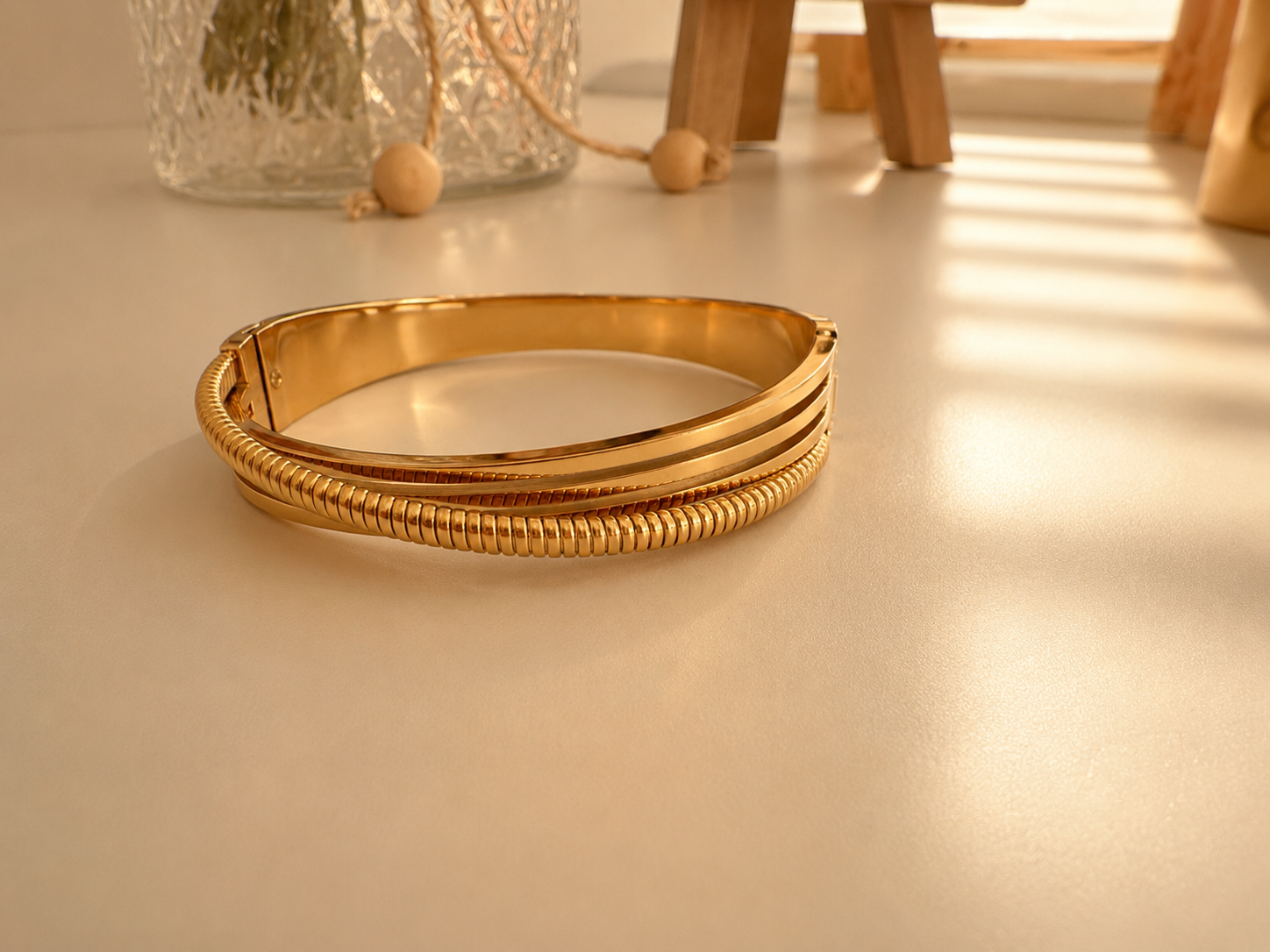 ✨ Aurora Luxe Bangle Bracelet