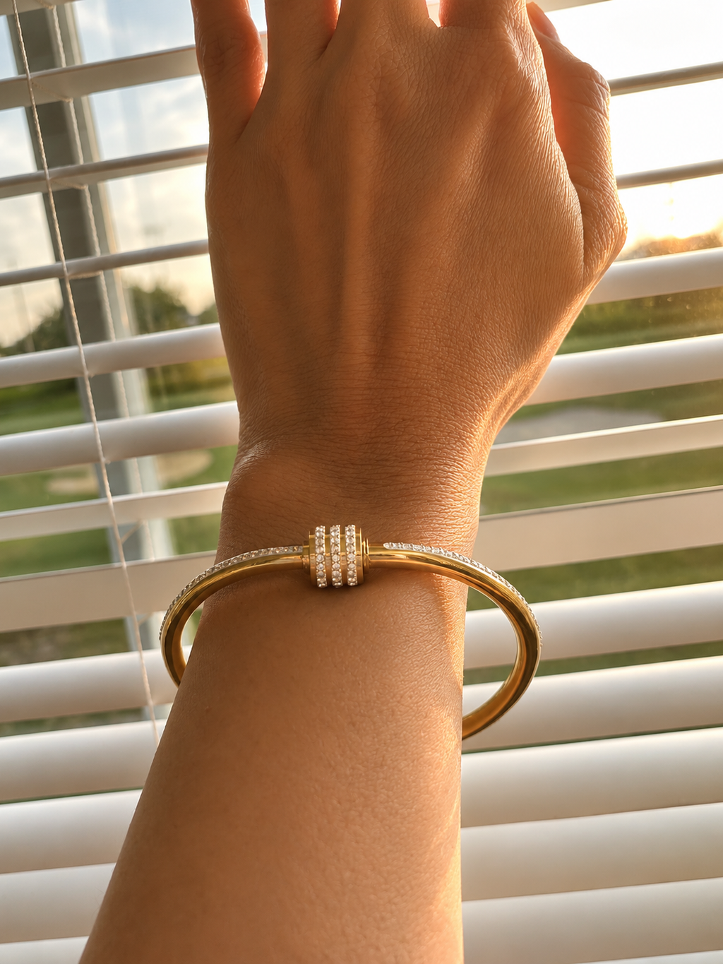 Celeste Tennis Bangle – 18K Gold Plated Stainless Steel