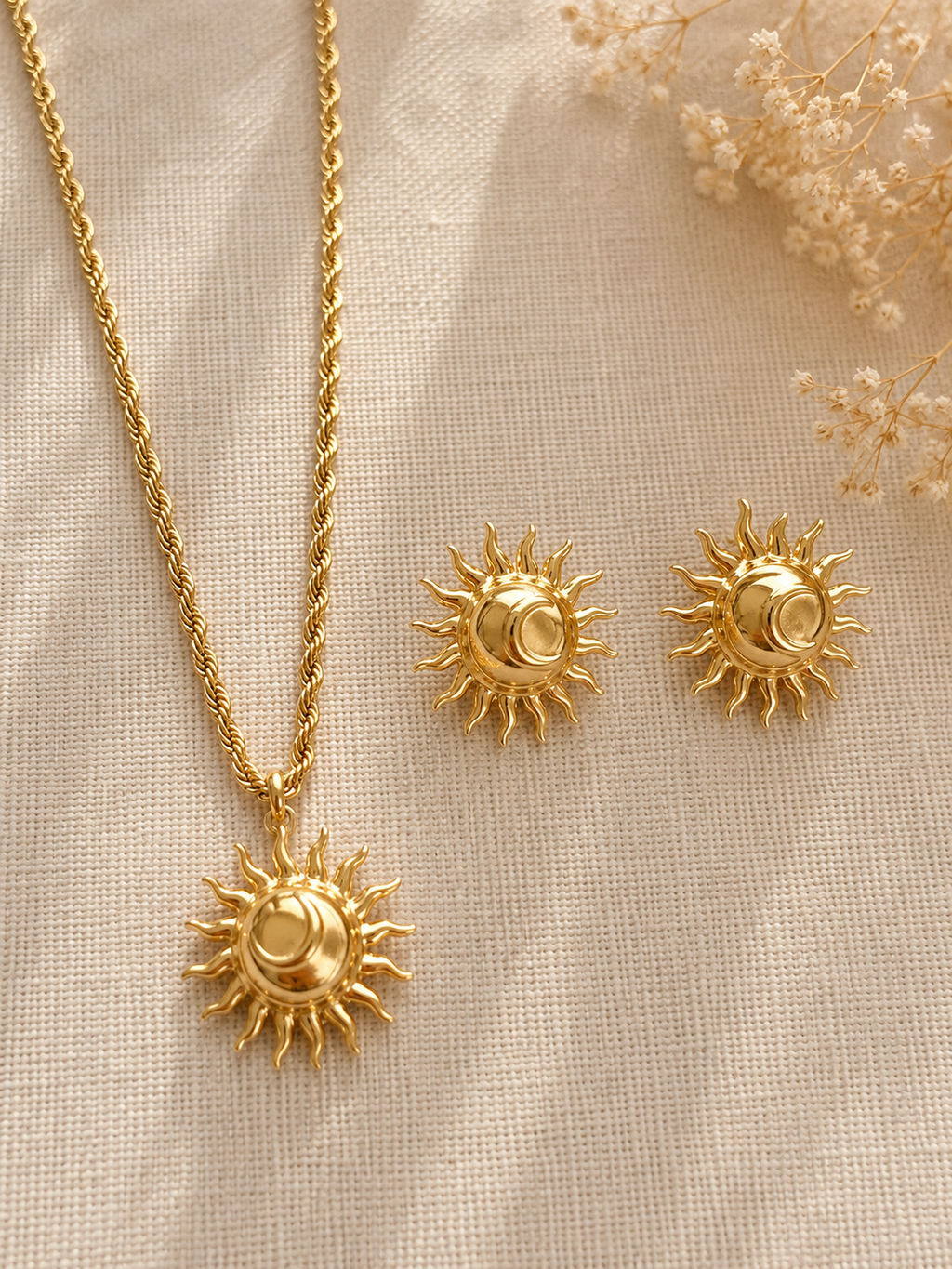 Celestial Sun Jewelry Set – Necklace & Stud Earrings