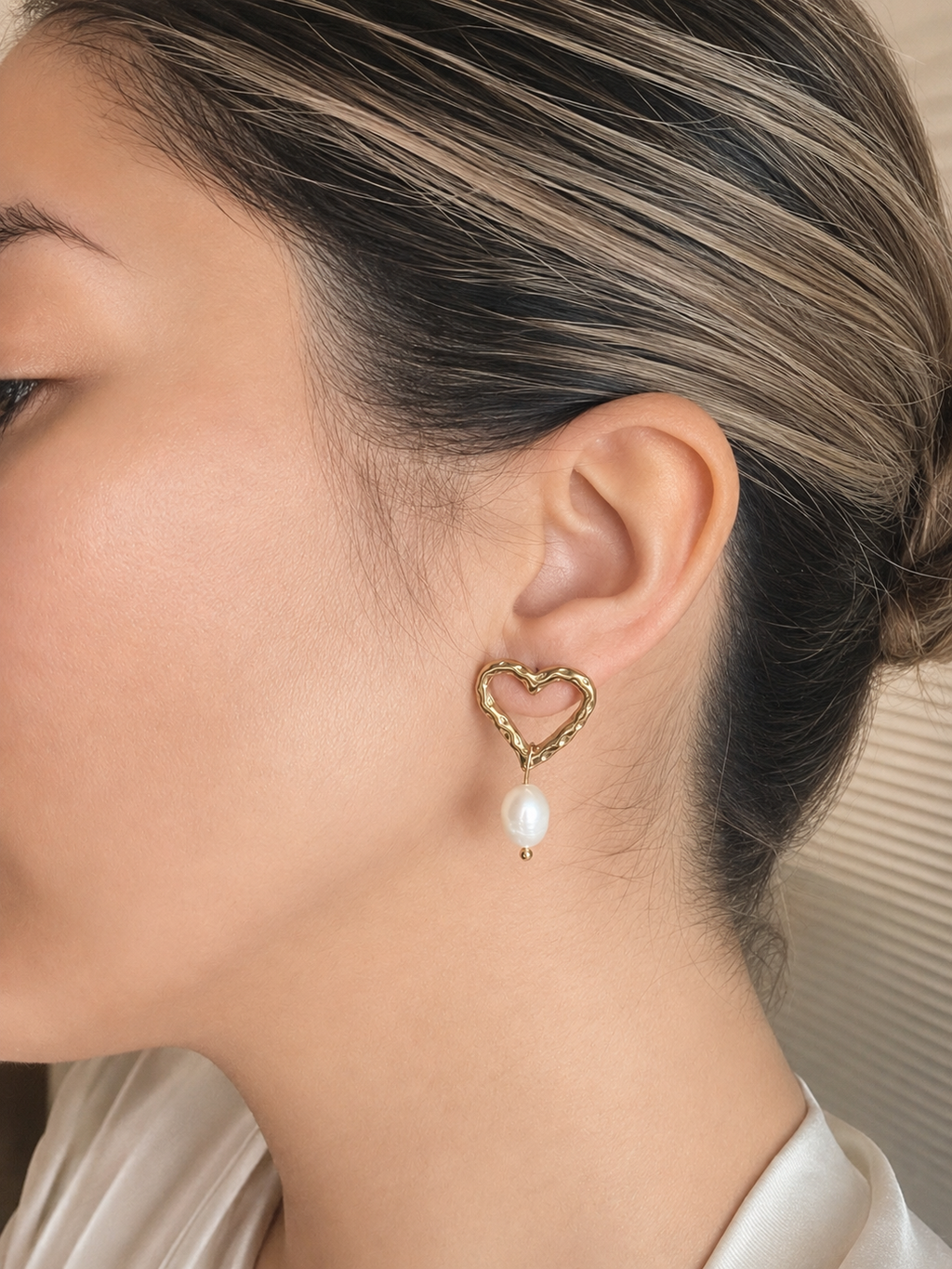 Heart Pearl Earrings
