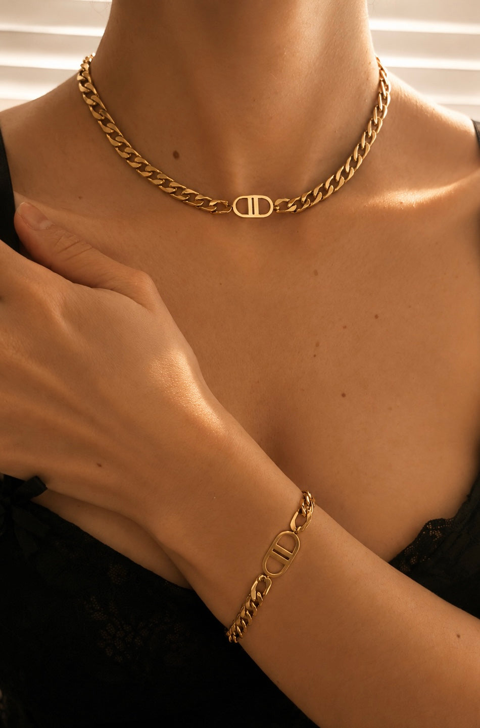 Aurelia Signature Chain Set